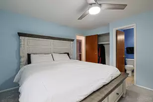 11916 Algiers Dr, Cincinnati, OH 45246 - Photo 17