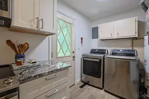 11916 Algiers Dr, Cincinnati, OH 45246 - Photo 15