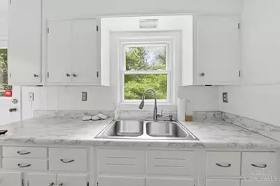 5246 Shepherd Road, Cincinnati, OH 45223 - Photo 13