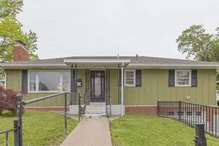 304 Fulton Ln, Middletown, OH 45044 - Photo 9