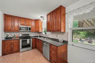 3778 Hermes Dr, Cincinnati, OH 45238 - Photo 9
