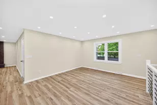 1751 Millspring Ct, Springfield Township, OH 45231 - Photo 9