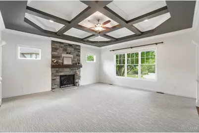 4643 Whispering Oak Trail, Cincinnati, OH 45247 - Photo 9