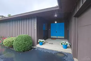 1289 Elizabeth Dr, Hamilton, OH 45013 - Photo 3
