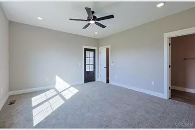 2795 Venice Crossing Drive, Ross Township, OH 45013 - Photo 31