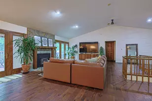 6888 Edwardsville Rd, Harlan Township, OH 45107 - Photo 9
