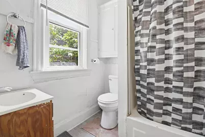 219 Atkinson Street, Cincinnati, OH 45219 - Photo 11