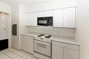 2444 Madison Rd, Cincinnati, OH 45208 - Photo 17