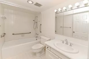 2444 Madison Rd, Cincinnati, OH 45208 - Photo 23
