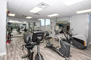 2444 Madison Rd, Cincinnati, OH 45208 - Photo 25