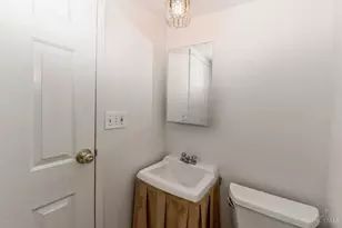 2444 Madison Rd, Cincinnati, OH 45208 - Photo 23