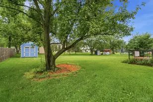 7979 Fawncreek Dr, Cincinnati, OH 45249 - Photo 45
