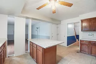 7979 Fawncreek Dr, Cincinnati, OH 45249 - Photo 15