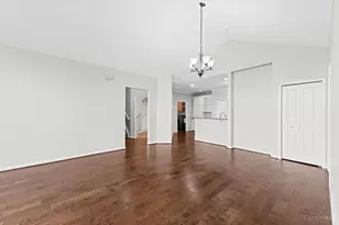 7151 Liberty Grand Dr, Liberty Township, OH 45069 - Photo 7