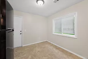 1315 Meredith Dr, Springfield Township, OH 45231 - Photo 11