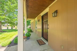 6187 Lakota Dr, Madeira, OH 45243 - Photo 7