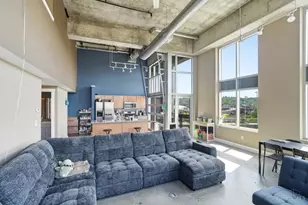 353 W 4th St, Cincinnati, OH 45202 - Photo 7