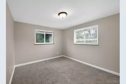 6331 Stover Avenue, Golf Manor, OH 45251 - Photo 9