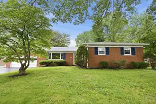 9386 Westbury Dr, Springfield Township, OH 45231 - Photo 1