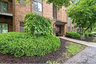 1544 W Galbraith Road #402, Cincinnati, OH 45231 - Photo 15
