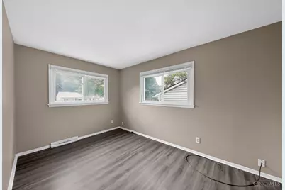 5987 Sunridge Drive, Cincinnati, OH 45224 - Photo 21