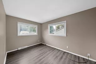 5987 Sunridge Dr, Cincinnati, OH 45224 - Photo 21