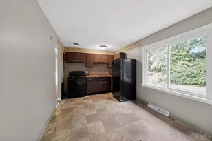 5987 Sunridge Dr, Cincinnati, OH 45224 - Photo 17