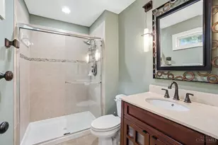3871 Drakewood Dr, Cincinnati, OH 45209 - Photo 23