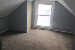 806 Wachendorf St, Reading, OH 45215 - Photo 5