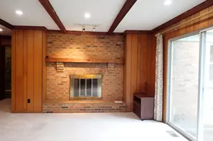 688 Buff Ct, Springfield Township, OH 45231 - Photo 9