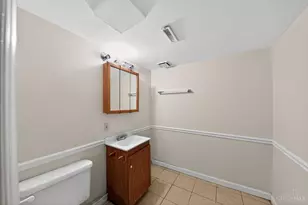 1712 Norcol Ln, Cincinnati, OH 45231 - Photo 23