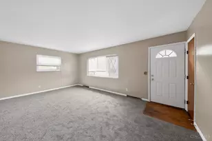 2945 Aquadale, Cincinnati, OH 45211 - Photo 7