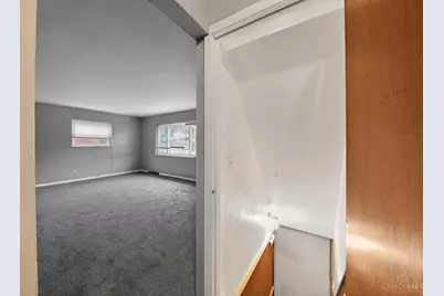 2945 Aquadale, Cincinnati, OH 45211 - Photo 9