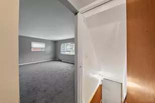 2945 Aquadale, Cincinnati, OH 45211 - Photo 9