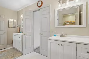 4221 St Andrews Pl, Cincinnati, OH 45236 - Photo 33
