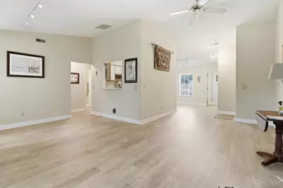 1825 S Marshall Road #I1, Middletown, OH 45044 - Photo 5