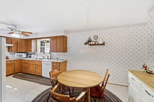 5914 Fawnridge Ct, Green Township, OH 45239 - Photo 13