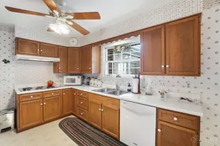 5914 Fawnridge Ct, Green Township, OH 45239 - Photo 15