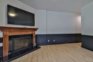 989 Paradrome St, Cincinnati, OH 45202 - Photo 7