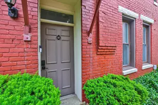 989 Paradrome St, Cincinnati, OH 45202 - Photo 3