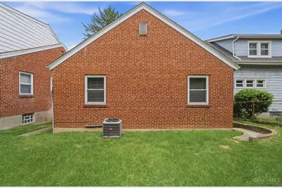 6229 Fairhurst Avenue, Cincinnati, OH 45213 - Photo 37