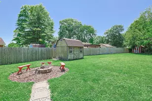 813 S 1st St, Trenton, OH 45067 - Photo 35