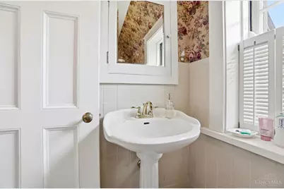 32 Hampton Lane, Cincinnati, OH 45208 - Photo 57