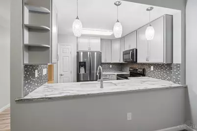 10555 Montgomery Road #96, Montgomery, OH 45242 - Photo 11