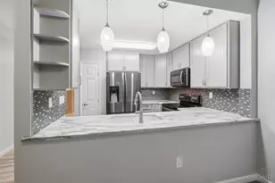 10555 Montgomery Rd, Montgomery, OH 45242 - Photo 11