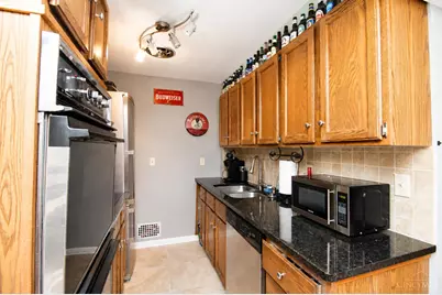 1815 William Howard Taft Road #809, Cincinnati, OH 45206 - Photo 7