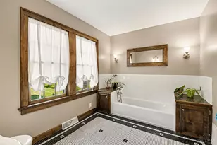 154 Mound Ave, Milford, OH 45150 - Photo 13