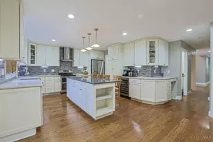 9774 Berry Hill Dr, West Chester, OH 45241 - Photo 7