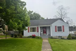 576 Southwood Dr, Hamilton, OH 45013 - Photo 1