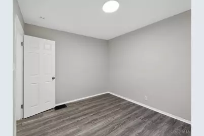 1818 Lawn Avenue, Cincinnati, OH 45237 - Photo 11